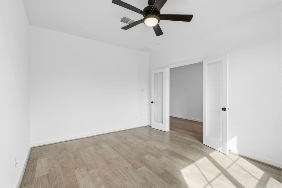Spacious, unfurnished interior of a new home in Sienna 45', 50', Missouri City (Image 18).