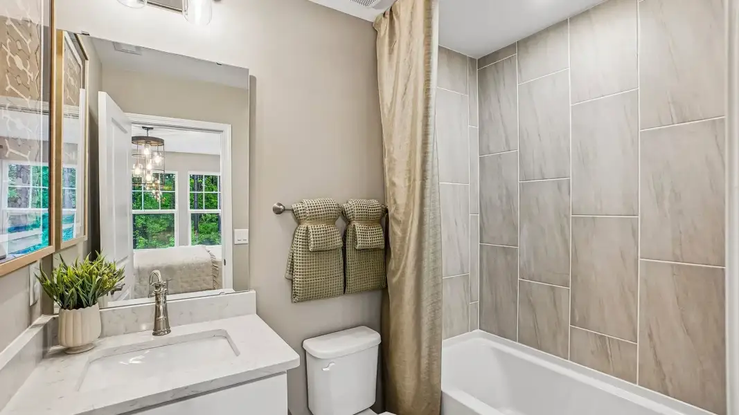 DRB Homes Lassiter  Secondary Bathroom