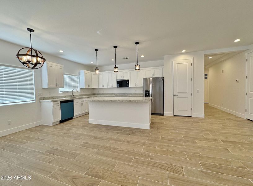 Huge breakfast bar Huge breakfast bar