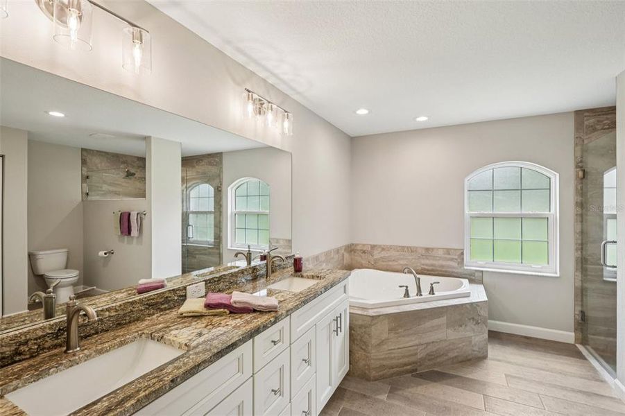 Furnished interior view inside a new home in , Hernando (Image 29).