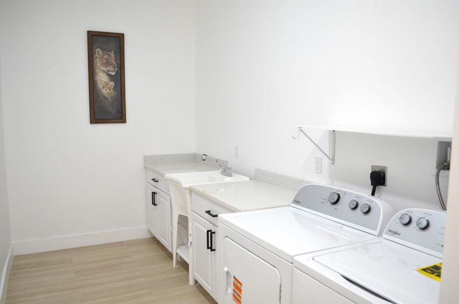 Furnished interior view inside a new home in , Clewiston (Image 12).