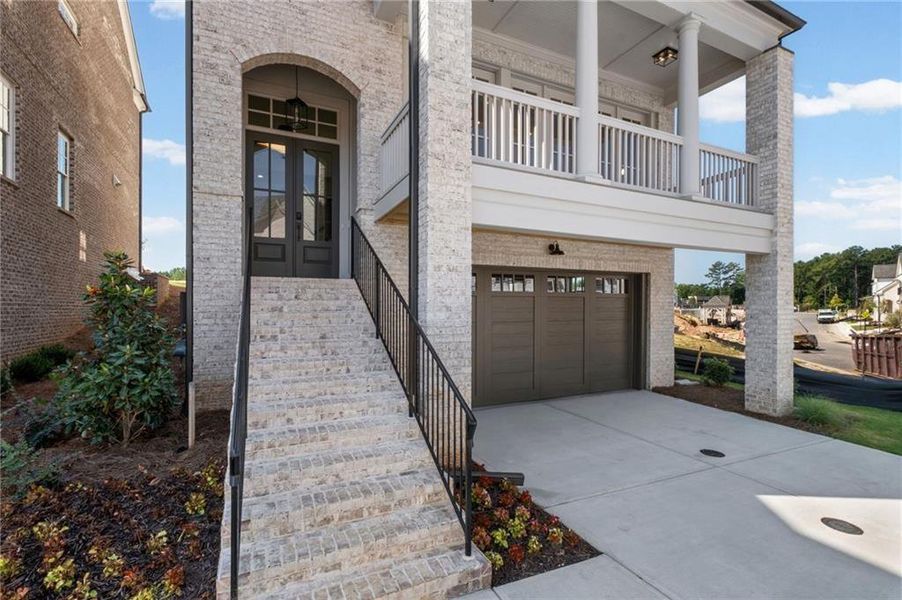 Exterior details and patio area of a home in , Suwanee (Image 3).