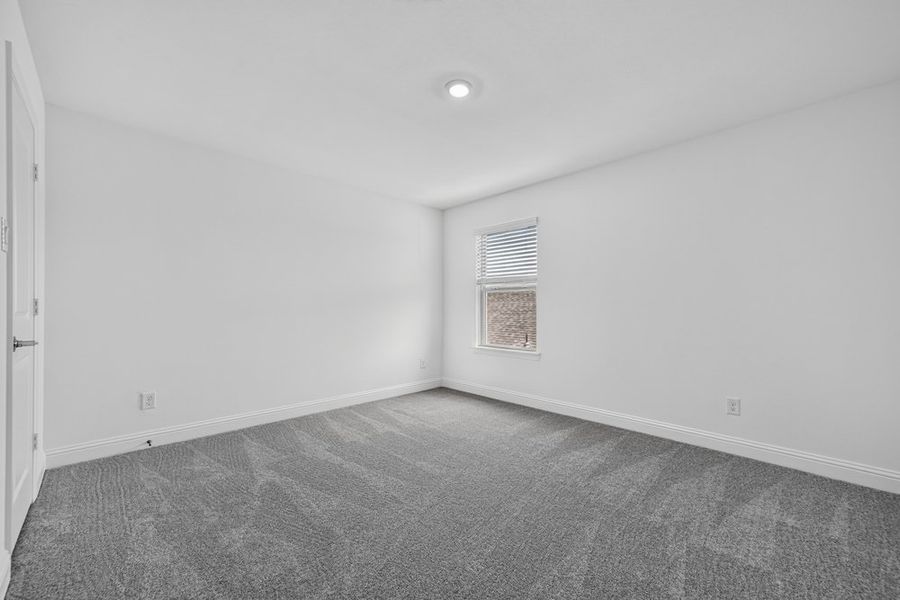 Spacious, unfurnished interior of a new home in Madero 50s, Fort Worth (Image 23). Spacious, unfurnished interior of a new home in Madero 50s, Fort Worth (Image 23).
