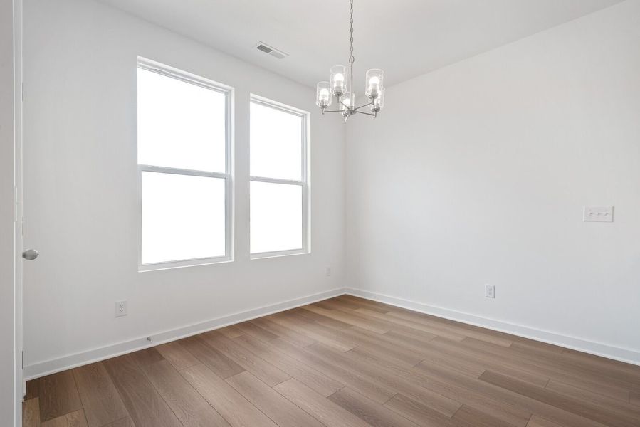 Spacious, unfurnished interior of a new home in Sage Farms, White House (Image 50).