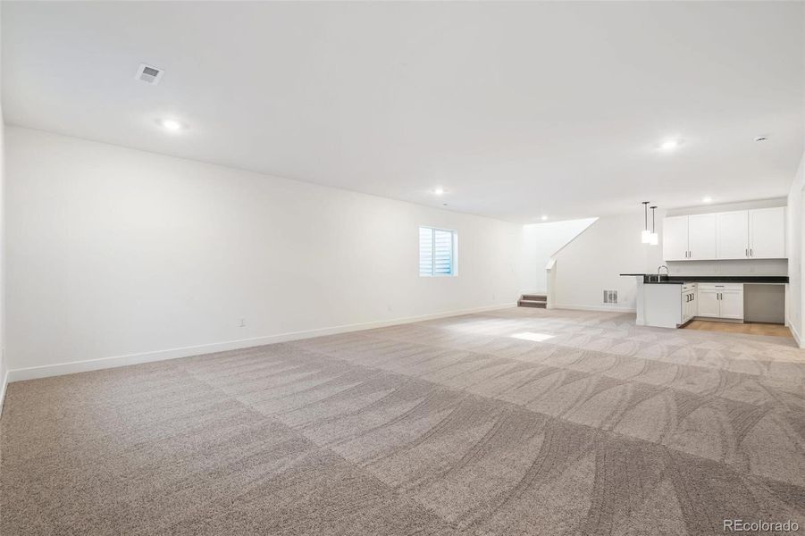 Spacious, unfurnished interior of a new home in Windsong, Brighton (Image 20). Spacious, unfurnished interior of a new home in Windsong, Brighton (Image 20).