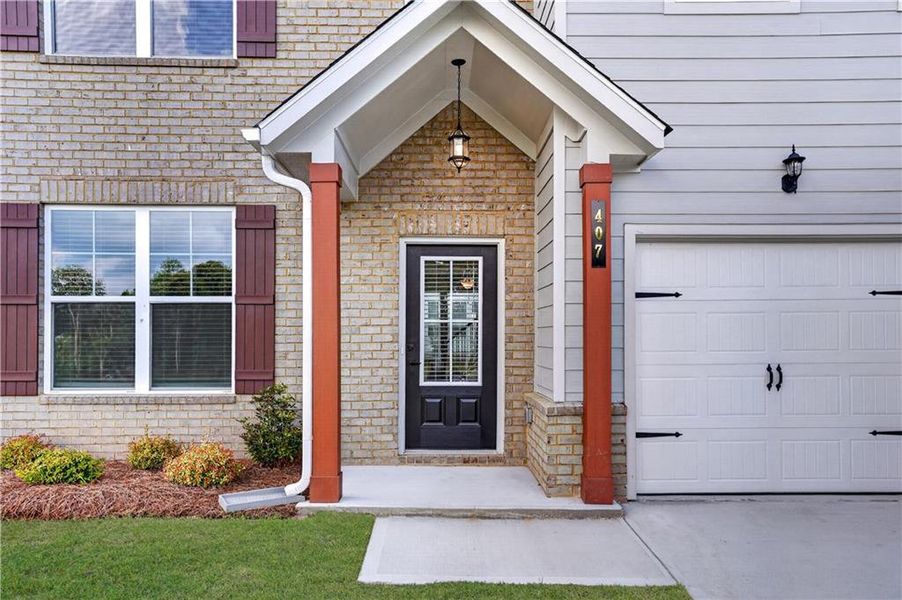 Exterior details and patio area of a home in , Villa Rica (Image 3).