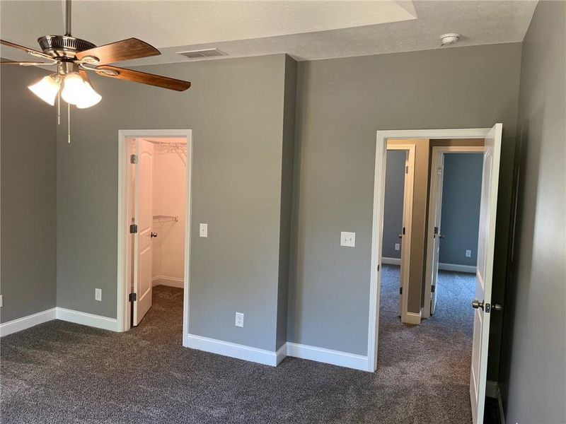 Spacious, unfurnished interior of a new home in , Dallas (Image 13). Spacious, unfurnished interior of a new home in , Dallas (Image 13).