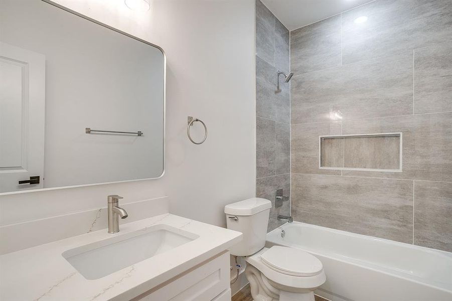 Furnished interior view inside a new home in , Fort Worth (Image 17).