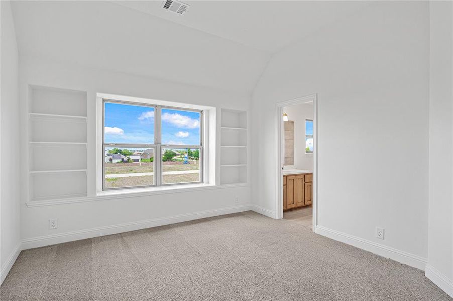 Spacious, unfurnished interior of a new home in Stone River Glen, Royse City (Image 17). Spacious, unfurnished interior of a new home in Stone River Glen, Royse City (Image 17).