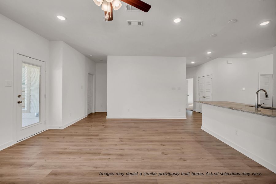 Spacious, unfurnished interior of a new home in Wellington Place, Tyler (Image 16). Spacious, unfurnished interior of a new home in Wellington Place, Tyler (Image 16).