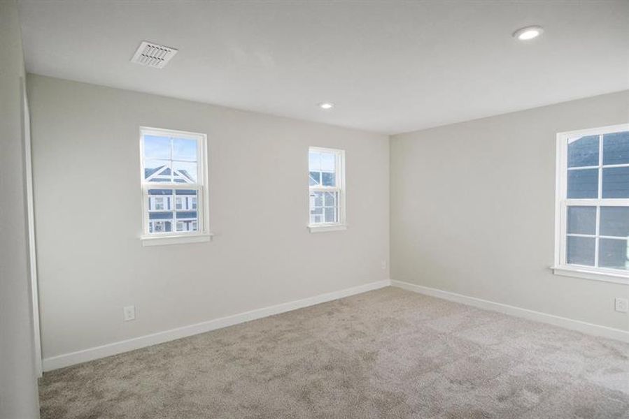 Spacious, unfurnished interior of a new home in Canterbrook Farms 2-Story, Fountain Inn (Image 19).