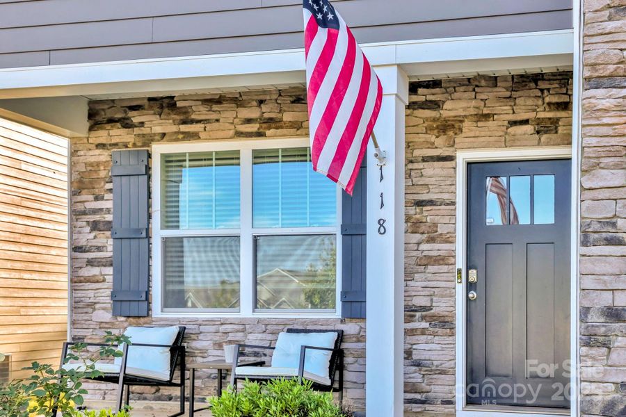 Exterior details and patio area of a home in Calvin Creek, Troutman (Image 2).