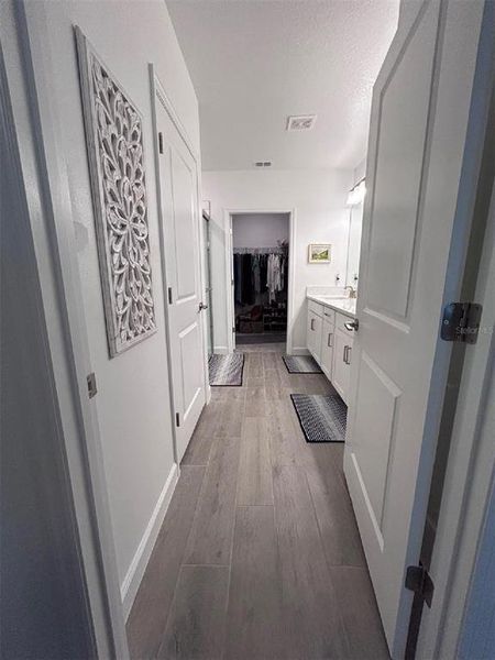 Spacious, unfurnished interior of a new home in Angeline Active Adult, Land O' Lakes (Image 21). Spacious, unfurnished interior of a new home in Angeline Active Adult, Land O' Lakes (Image 21).
