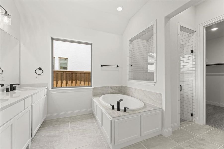 921 Heritage  Bath 4