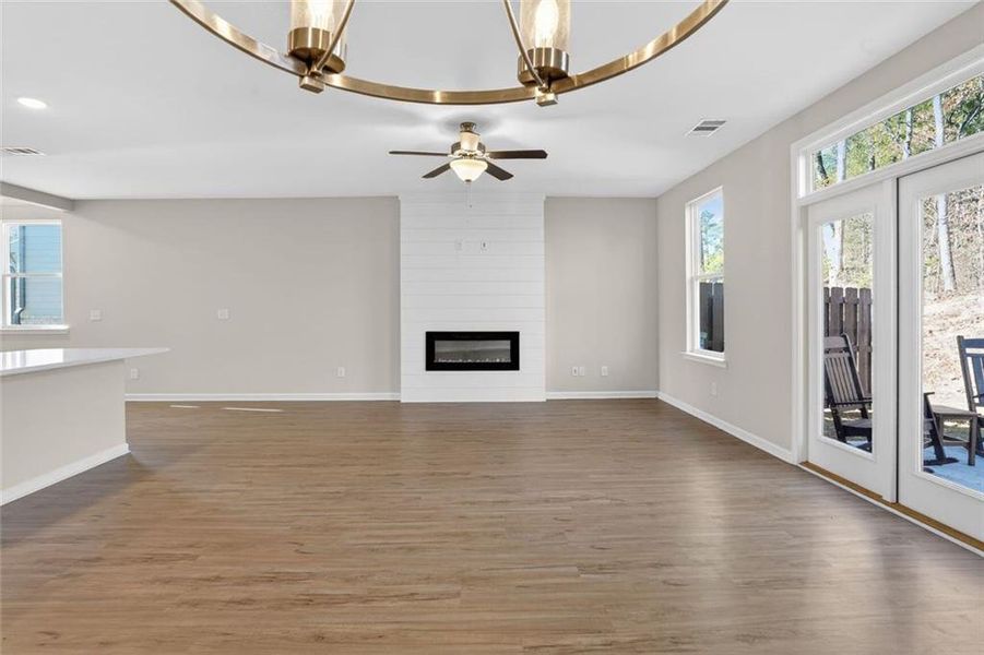 Spacious, unfurnished interior of a new home in , Lawrenceville (Image 25).