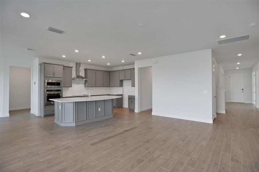 Spacious, unfurnished interior of a new home in Seaire, Parrish (Image 12).