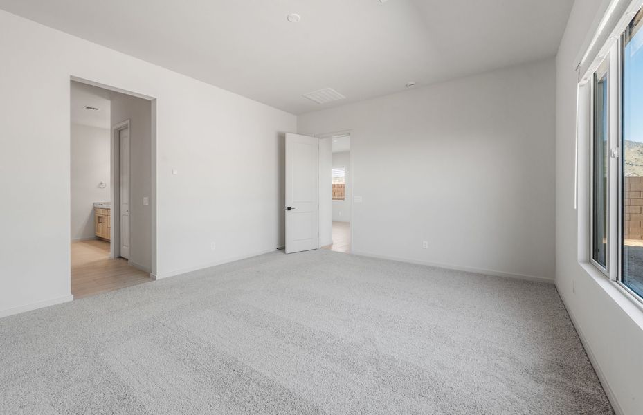Spacious, unfurnished interior of a new home in Regent Hills - Meadow Series, Buckeye (Image 20). Spacious, unfurnished interior of a new home in Regent Hills - Meadow Series, Buckeye (Image 20).