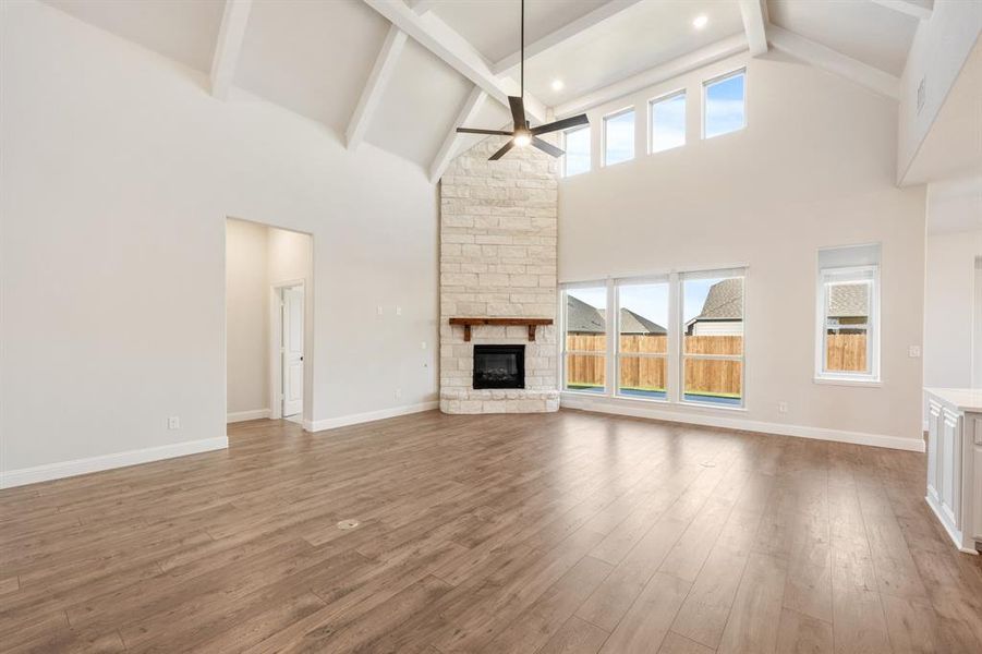 Spacious, unfurnished interior of a new home in Stone River Glen 60s, Royse City (Image 23).