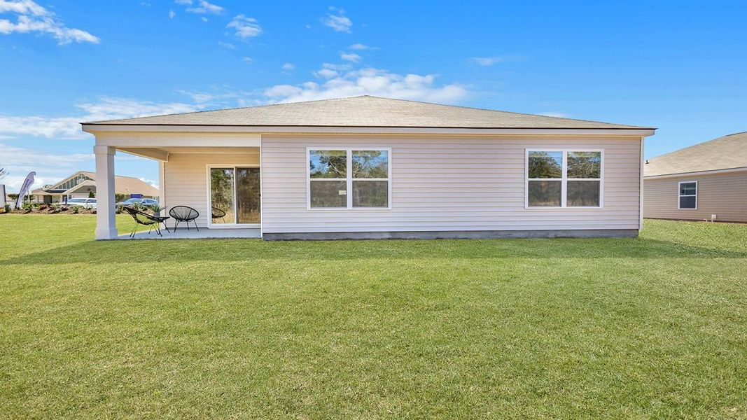 Representative exterior details of a home built from the Cali by D.R. Horton in Laurel Grove, Guyton (Image 4).