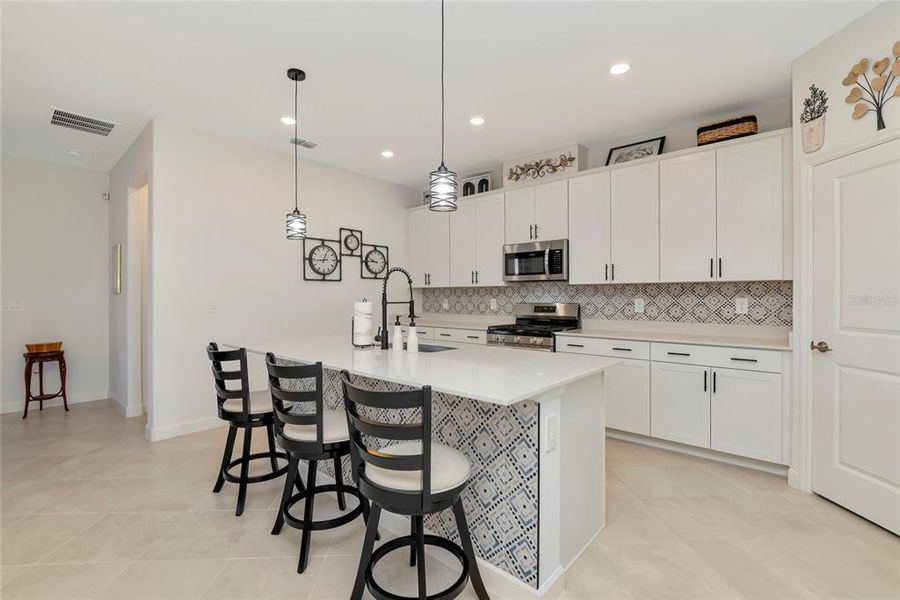 Furnished interior view inside a new home in Lorraine Lakes at Lakewood Ranch, Lakewood Ranch (Image 17).