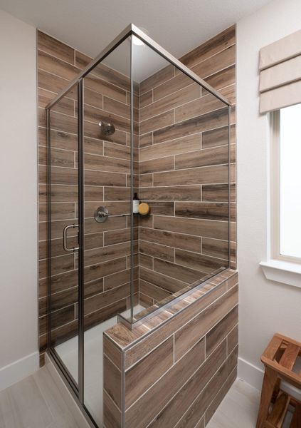 Representative interior finishes for a home built from the Sorrel by Tri Pointe Homes in Painted Tree, McKinney (Image 17).