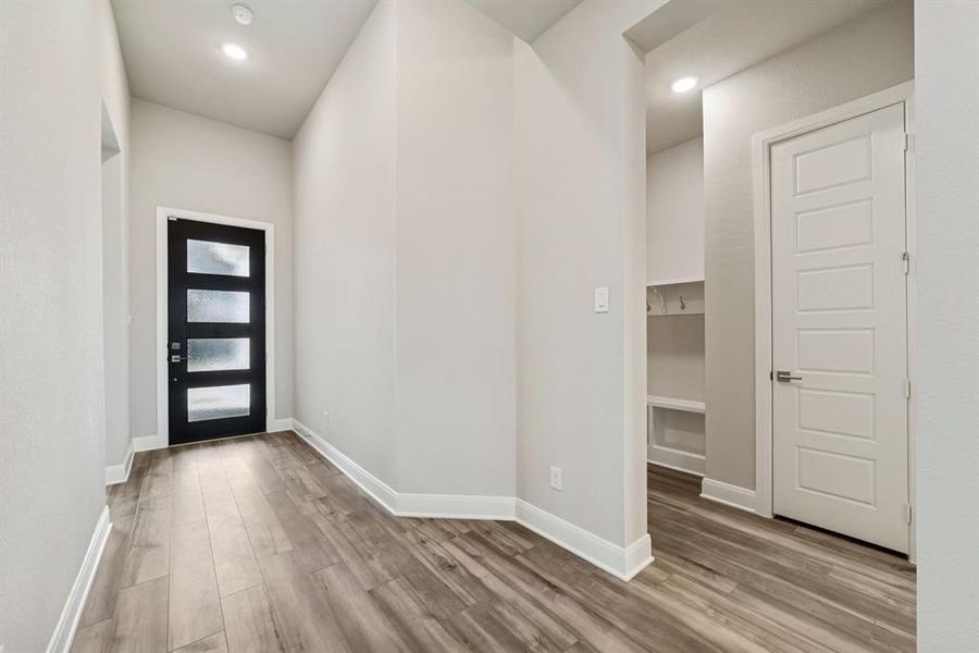 Spacious, unfurnished interior of a new home in Mantua Point Classics, Van Alstyne (Image 26). Spacious, unfurnished interior of a new home in Mantua Point Classics, Van Alstyne (Image 26).