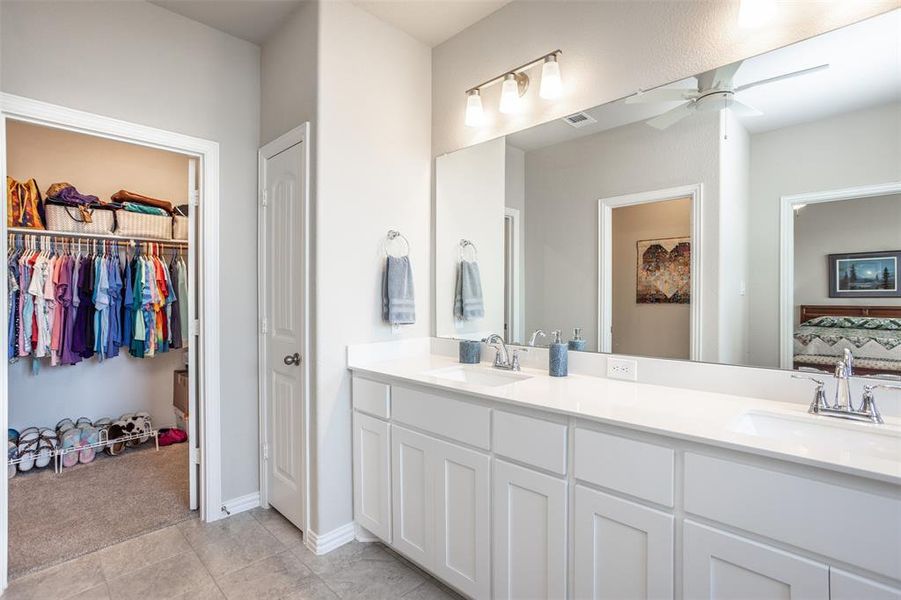 Furnished interior view inside a new home in Liberty Pointe, Gainesville (Image 29).