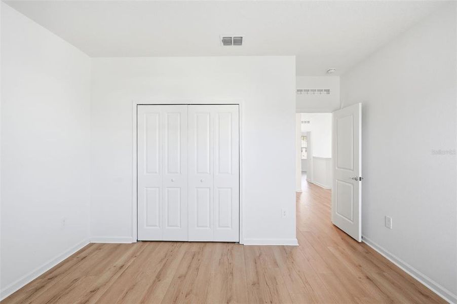 Spacious, unfurnished interior of a new home in , Debary (Image 32).