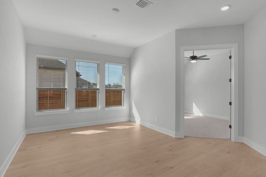 Representative unfurnished interior of a home built from the Sicily by Chesmar Homes in Berry Creek Highlands, Georgetown (Image 24).