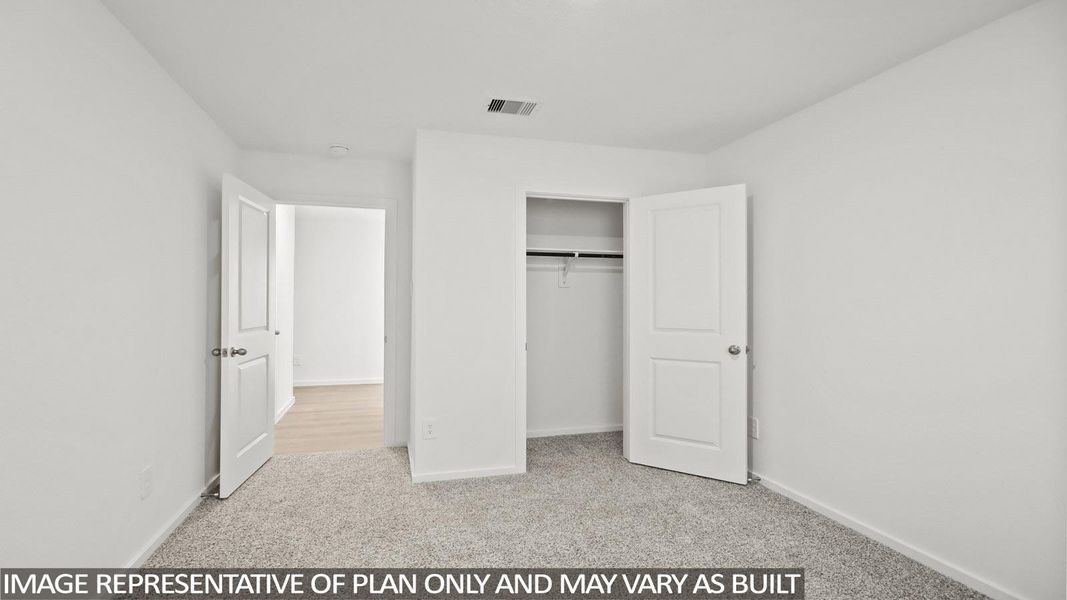 Spacious, unfurnished interior of a new home in Durango, Mustang Ridge (Image 11).