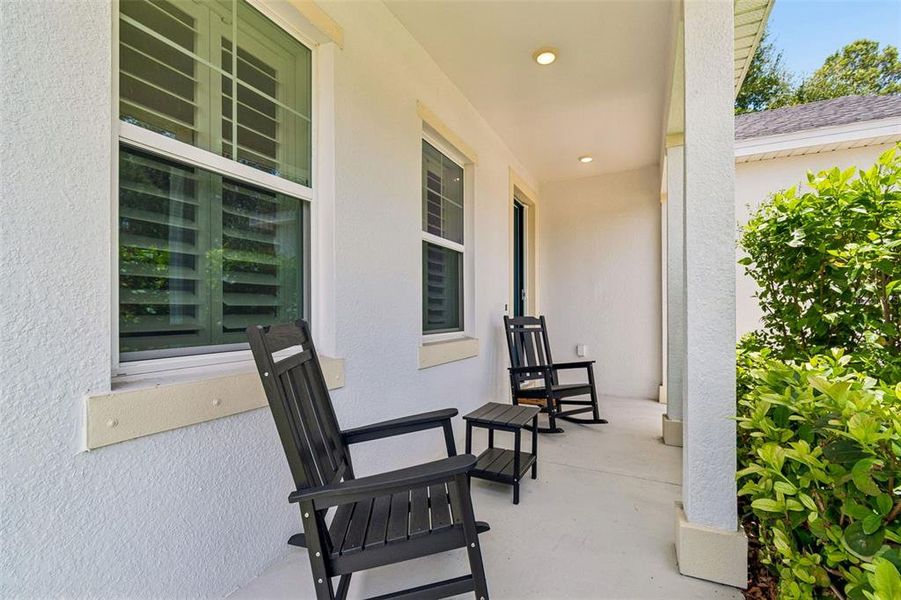 Exterior details and patio area of a home in , Tarpon Springs (Image 4). Exterior details and patio area of a home in , Tarpon Springs (Image 4).
