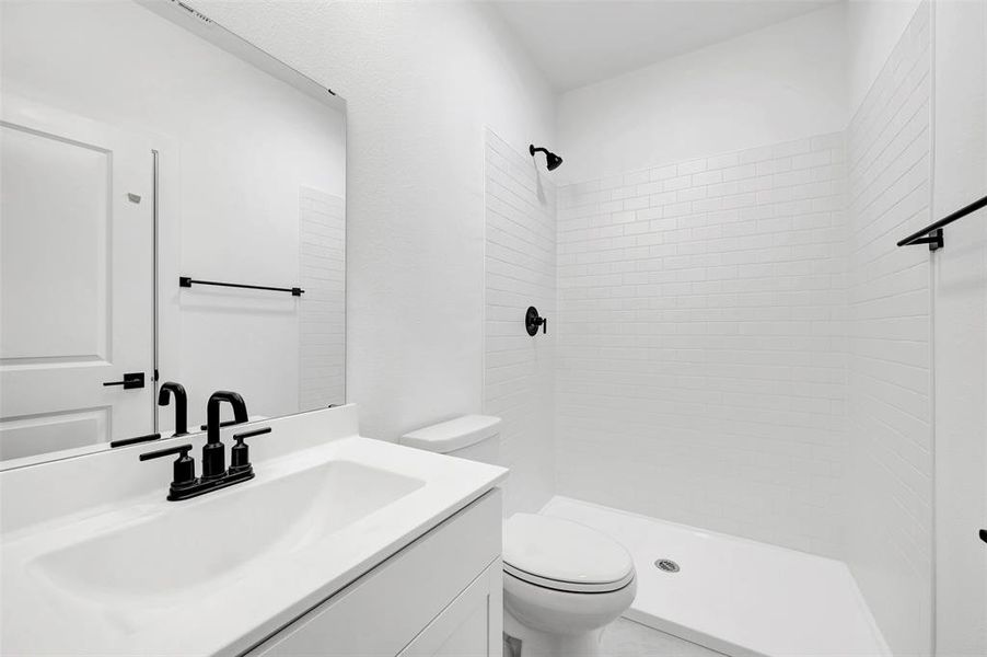 Furnished interior view inside a new home in Rolling Ridge, Van Alstyne (Image 6).