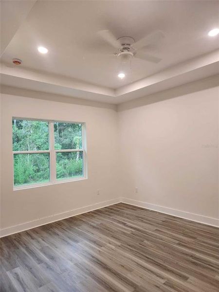 Spacious, unfurnished interior of a new home in , Homosassa (Image 14).