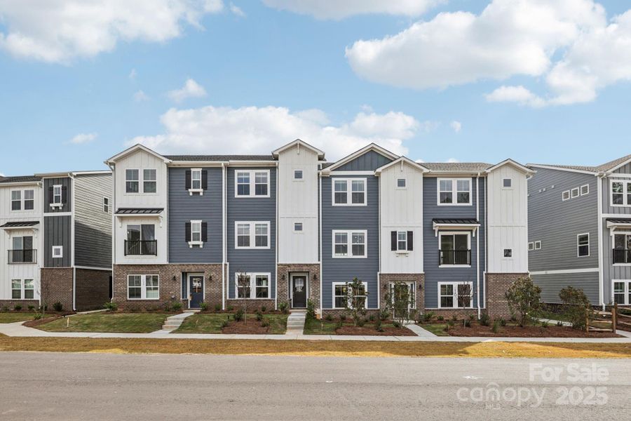 Condo located in Fort Mill, SC showcasing its design and architecture (Image 3). Condo located in Fort Mill, SC showcasing its design and architecture (Image 3).