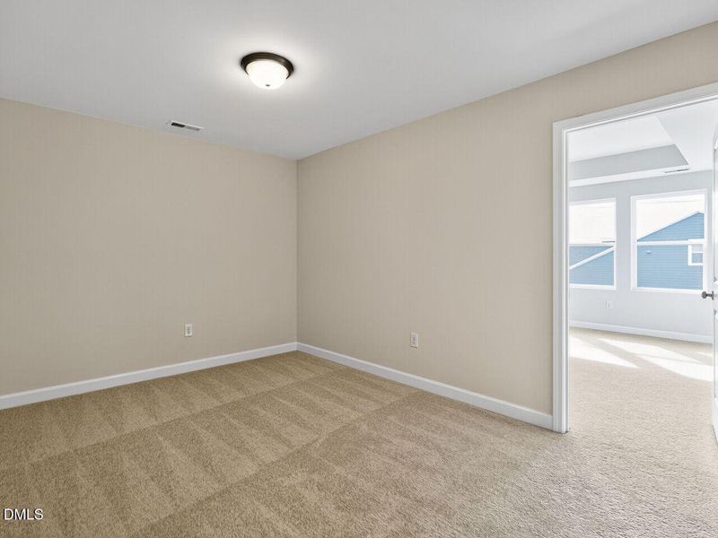 023-1280x960-flex-space