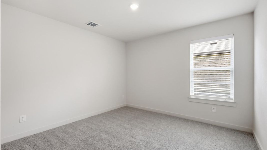 Furnished interior view inside a new home in Walden Pond, Forney (Image 38). Furnished interior view inside a new home in Walden Pond, Forney (Image 38).