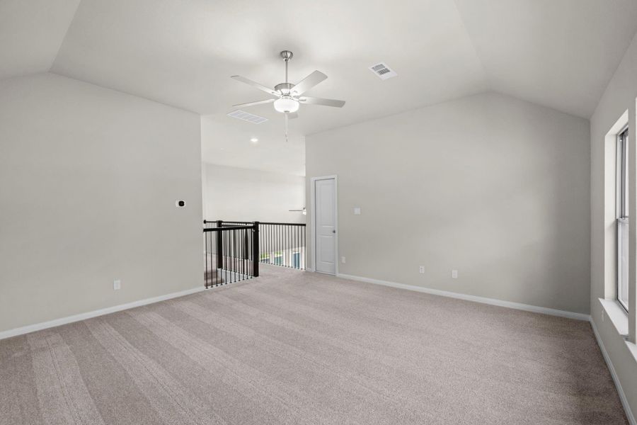 Spacious, unfurnished interior of a new home in Jubilee, Hockley (Image 18).