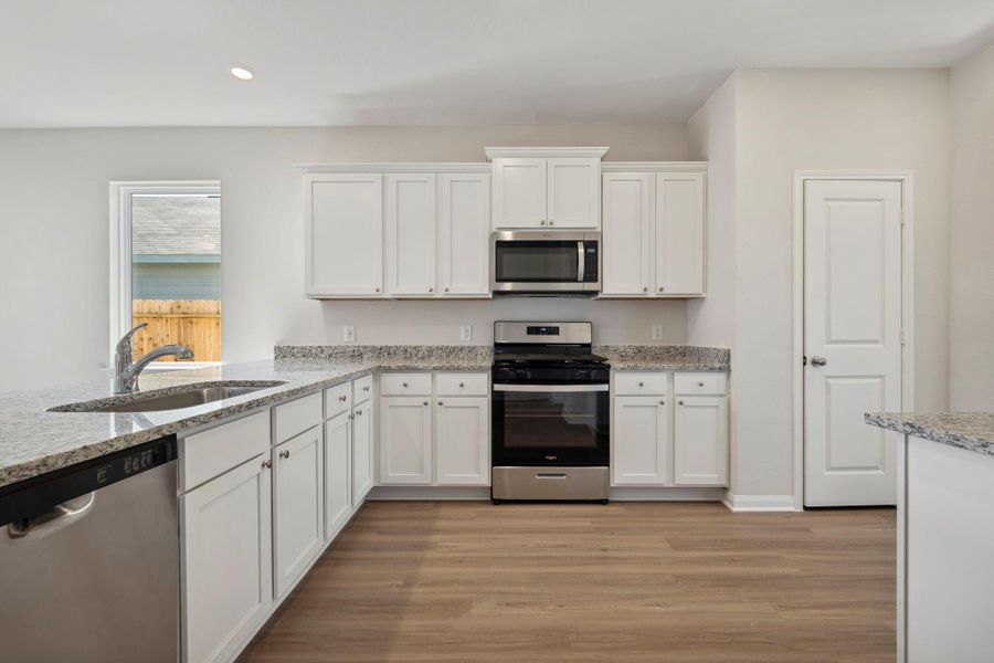 Image 13 of a home in Trails at Cochran Ranch. Image 13 of a home in Trails at Cochran Ranch.