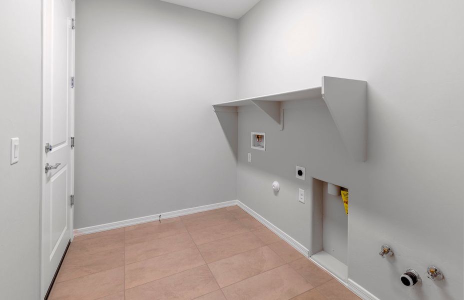 Spacious, unfurnished interior of a new home in Del Webb at Rocking K, Tucson (Image 18). Spacious, unfurnished interior of a new home in Del Webb at Rocking K, Tucson (Image 18).