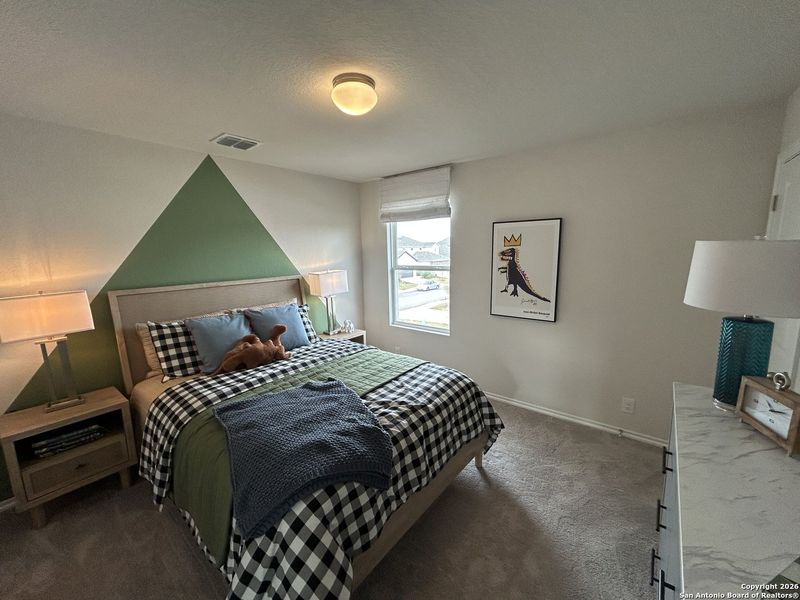Furnished interior view inside a new home in Meadows at Hennersby Hollow 40's, San Antonio (Image 15). Furnished interior view inside a new home in Meadows at Hennersby Hollow 40's, San Antonio (Image 15).