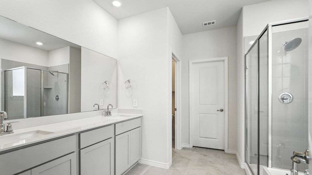 Representative furnished interior of a home built from the Estes by D.R. Horton in Madera, Royse City (Image 14). Representative furnished interior of a home built from the Estes by D.R. Horton in Madera, Royse City (Image 14).