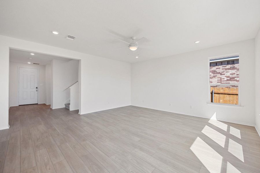 Spacious, unfurnished interior of a new home in Salerno - Classic Collection, Round Rock (Image 23). Spacious, unfurnished interior of a new home in Salerno - Classic Collection, Round Rock (Image 23).