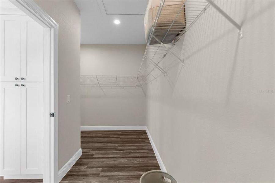 Spacious, unfurnished interior of a new home in , Weeki Wachee (Image 52).