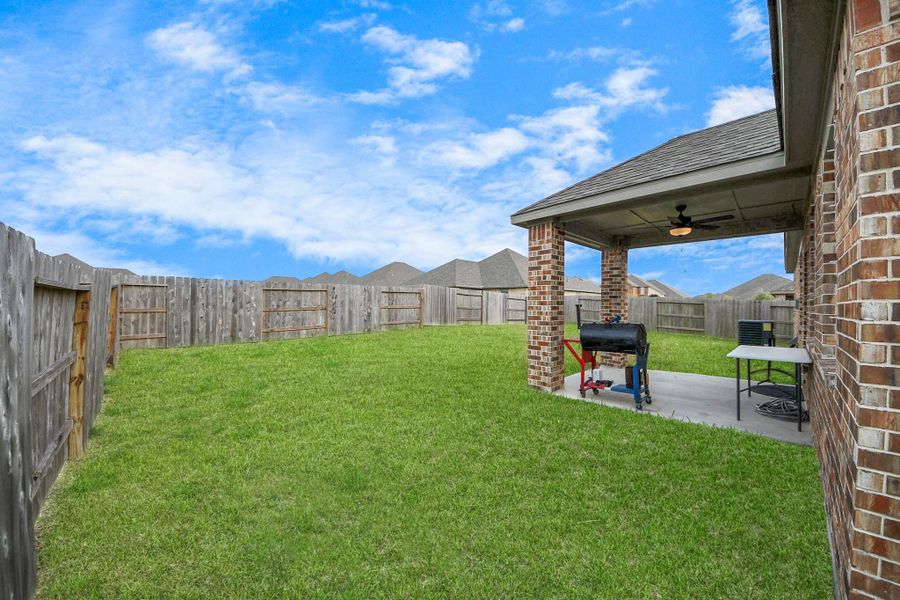 Exterior details and patio area of a home in Lago Mar, Texas City (Image 3). Exterior details and patio area of a home in Lago Mar, Texas City (Image 3).