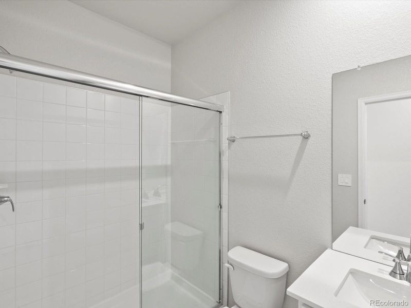 Image 24 of a home in Poudre Heights: The Lakes Collection.