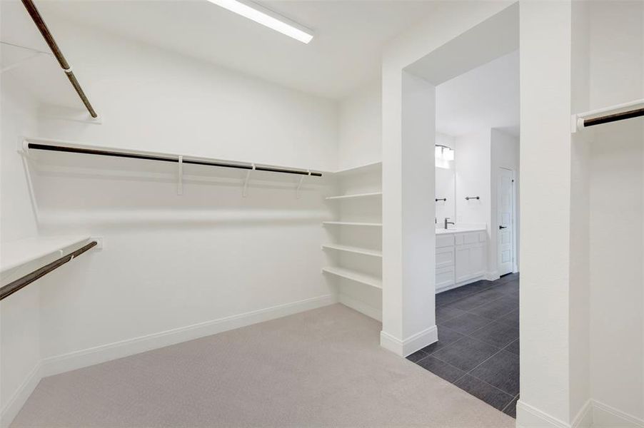 Spacious, unfurnished interior of a new home in Talia – Garden Series, Mesquite (Image 34).