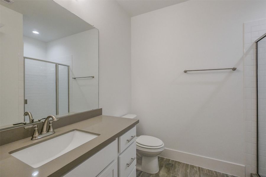Furnished interior view inside a new home in Timbergrove Trails, Houston (Image 11).