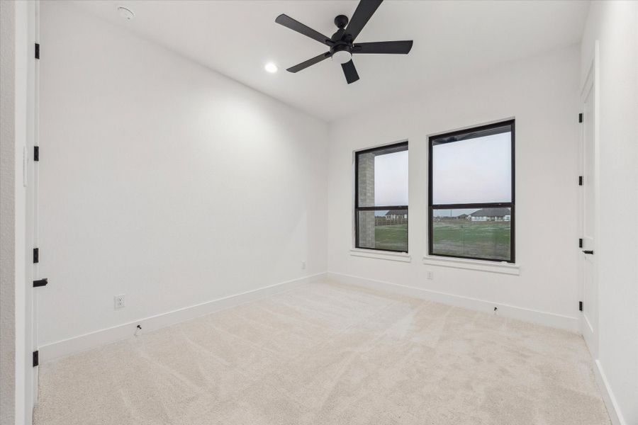 Spacious, unfurnished interior of a new home in Lakeview, Waller (Image 26).