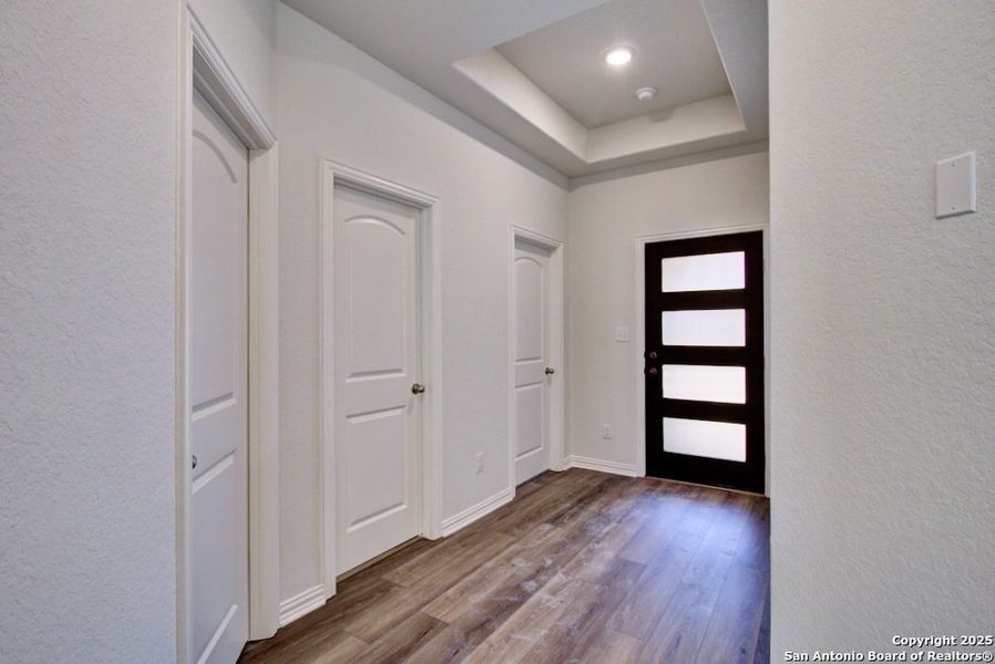 Spacious, unfurnished interior of a new home in Clear Creek, New Braunfels (Image 18).