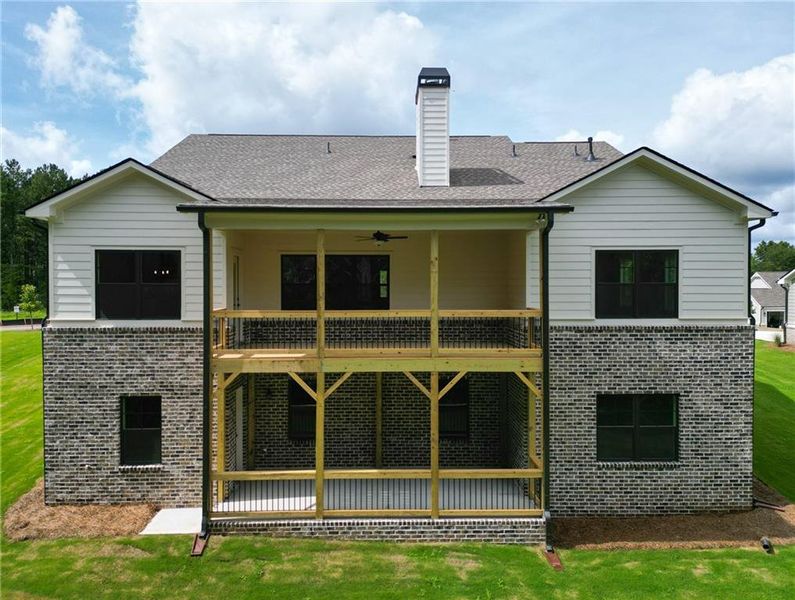 Exterior details and patio area of a home in Riverwalk, Monroe (Image 26).